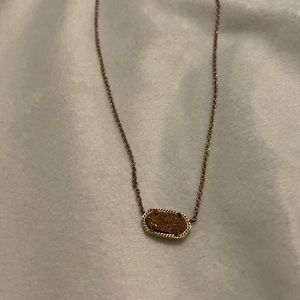 Gold Kendra Scott necklace